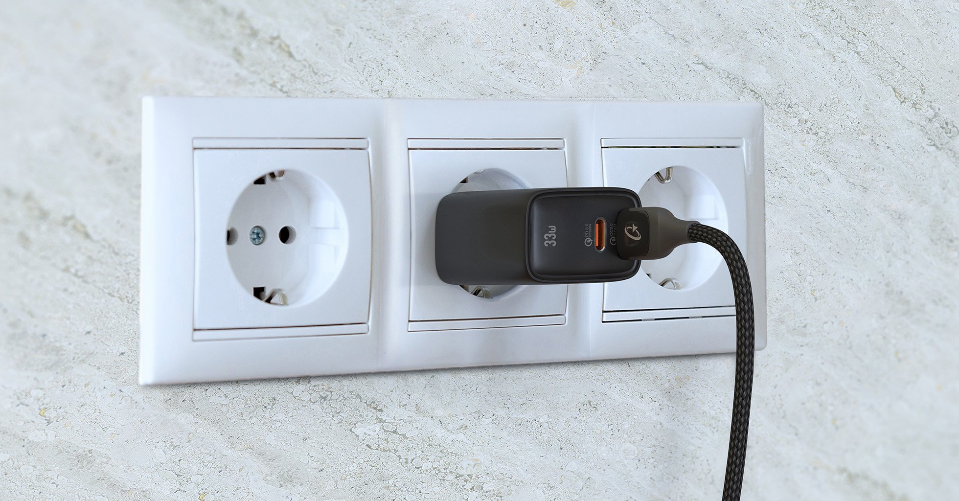Goaltage CH01 33W Wall Charger with Safety Protection and Dual-Port Functionality