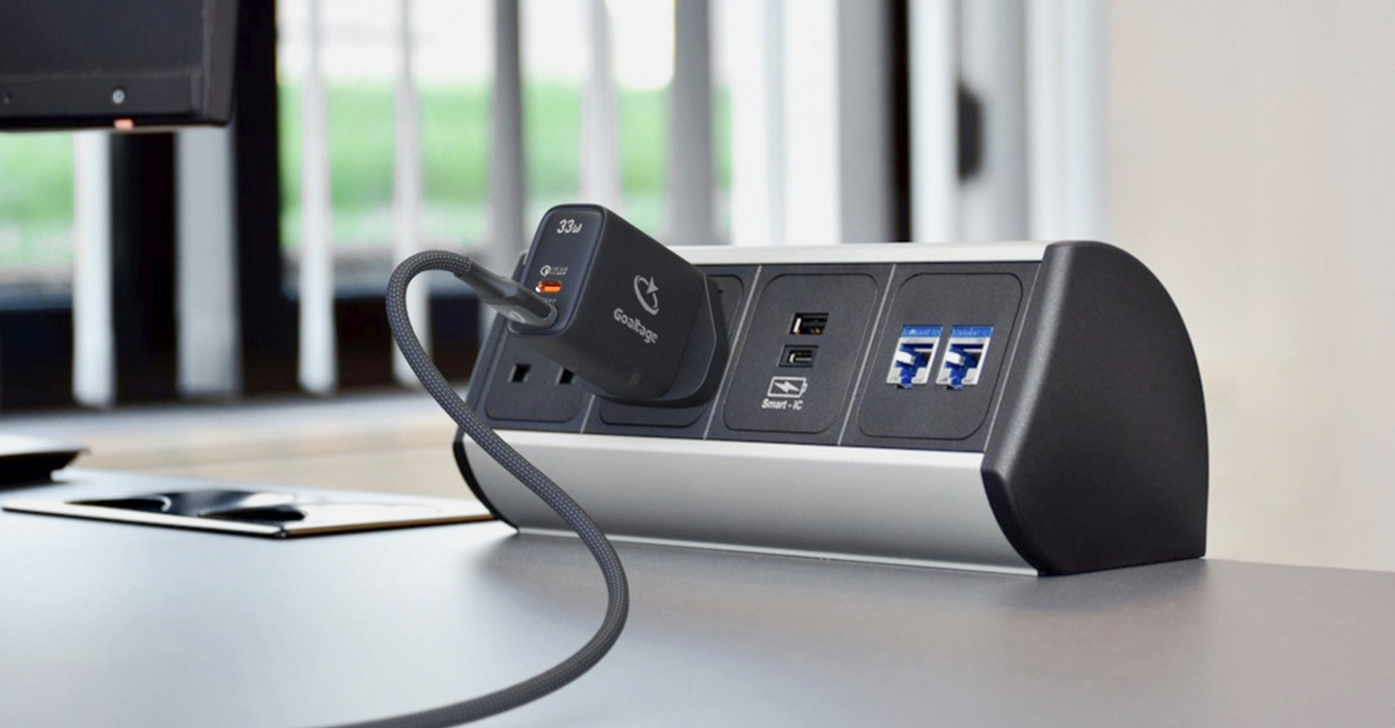 Goaltage CH01 33W Wall Charger with Safety Protection and Dual-Port Functionality